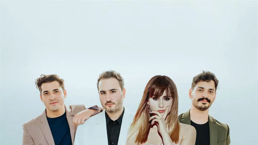 "Un canto al amor y al desamor, a las segundas y terceras oportunidades con alguien cuando sabes que no funciona, a chocarte mil y una vez contra una pared que sabes que no puedes superar, pero aun así lo sigues intentando". Así define Aitana Ocaña a EFE su canción "Enemigos".