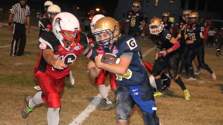 Fighting Owls vencen por segunda vez en la campaña a los Spartans