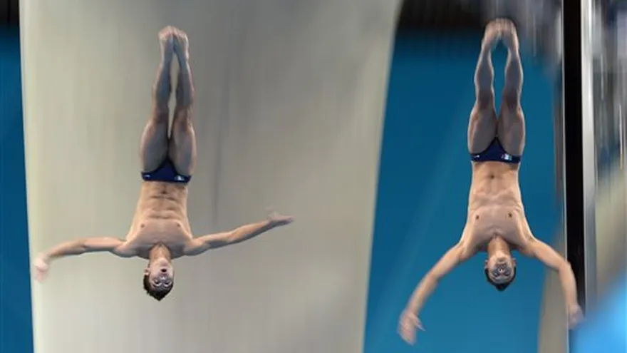 Mexicanos Sánchez y García avanzan en clavados