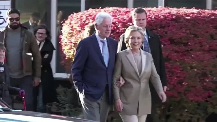 Largas filas en Brooklyn, Nueva York para ejercer el voto