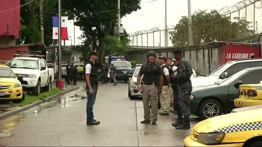 13 personas fueron detenidas en operativo antipandillas en el Chorrillo