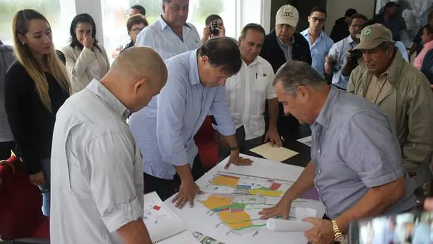 El presidente Juan Carlos Varela, recorrió los terrenos.