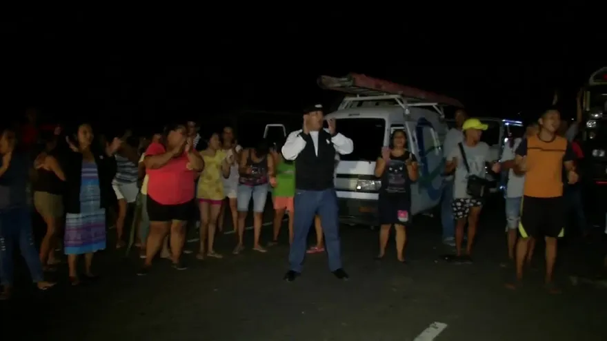 Distribuyen agua potable en comunidades de Colón