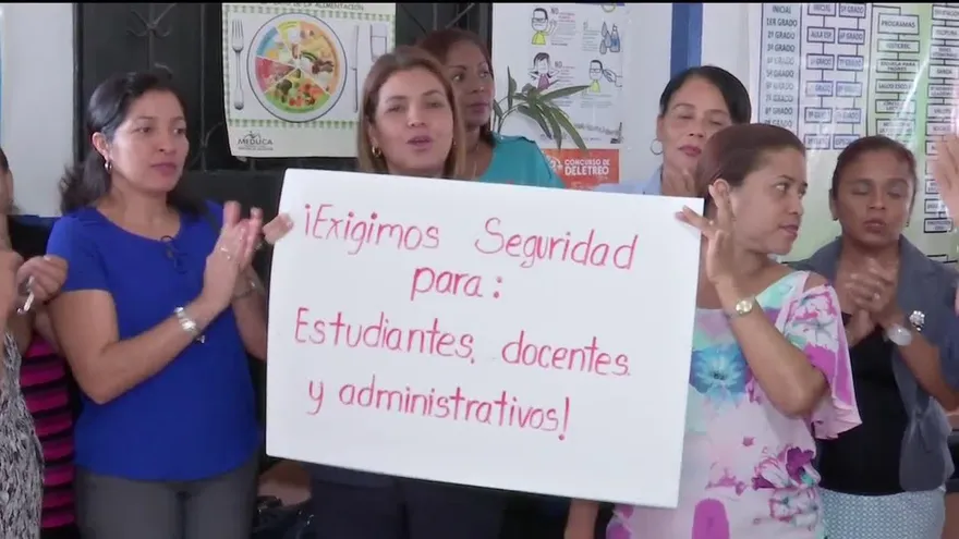 Noticiero AM 20 de julio de 2017 - Bloque 3