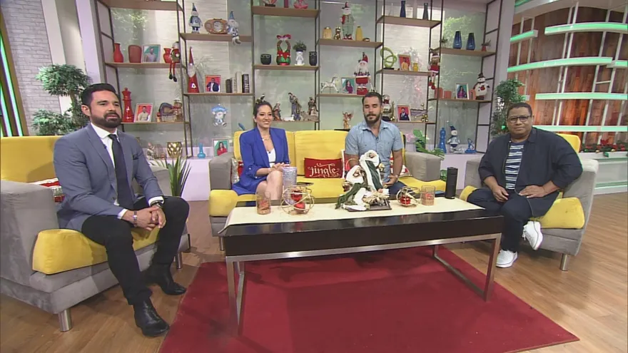 Los presentadores de Jelou,  debaten sobre las personas que opinan demás en redes sociales.