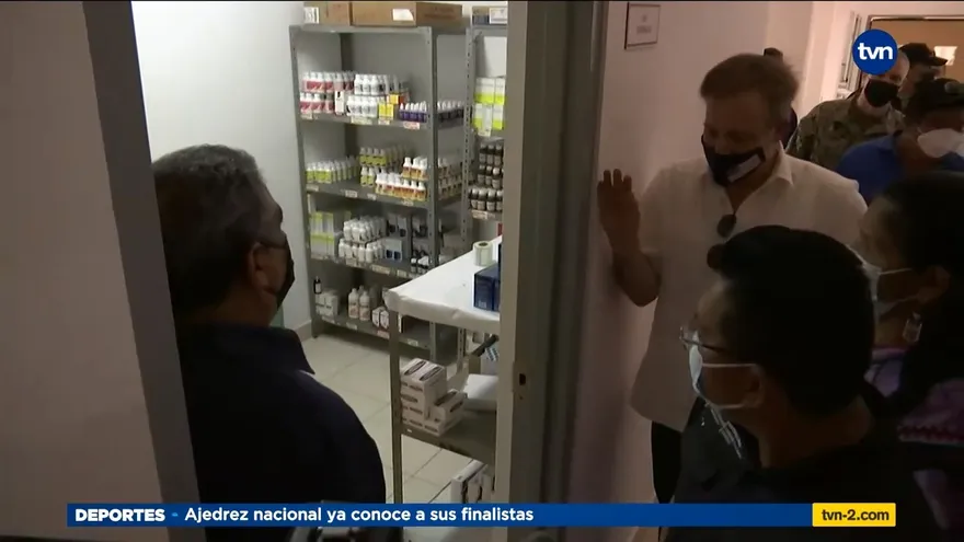 Ministro de Salud habla de controles para evitar ingreso de nuevas variantes