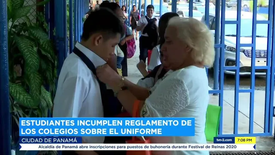 Varios estudiantes incumplen normas de vestimenta en colegios de Paitilla