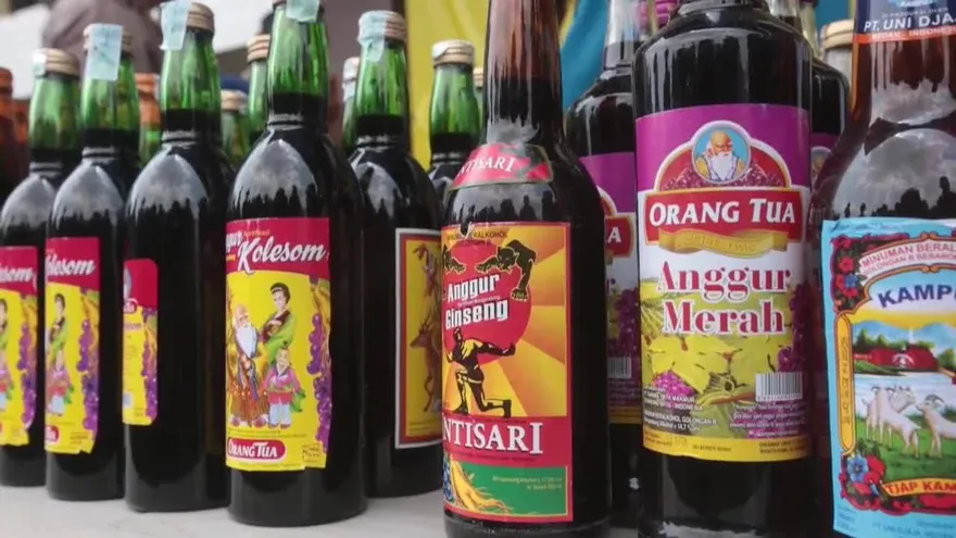 Indonesia eleva a 82 las muertes por alcohol adulterado