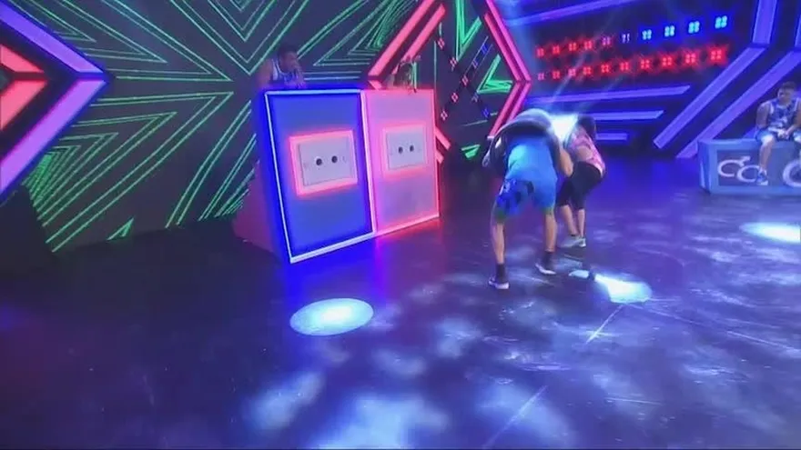 No hay lugar para las Curvas en Enchufados