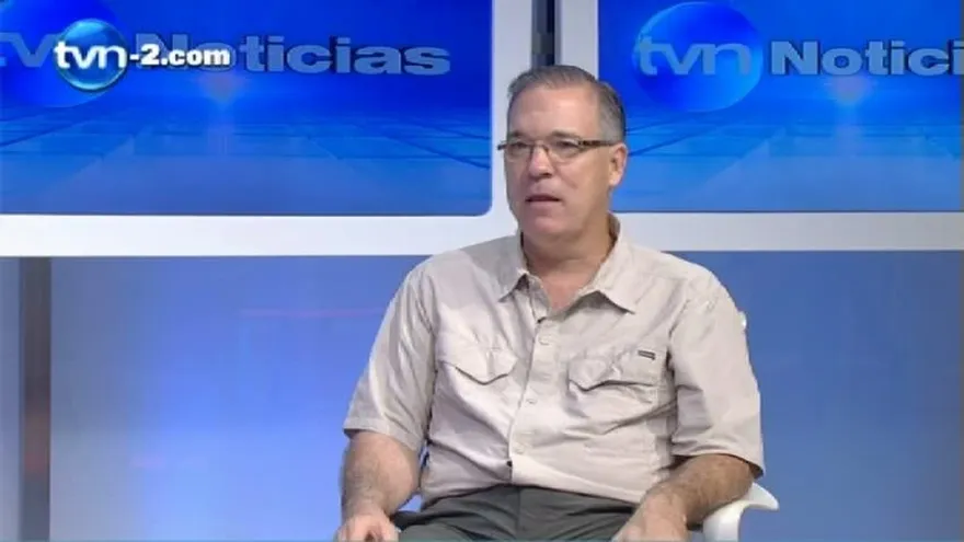 Fábrega insiste en expulsión y prueba polígrafo a Bobby