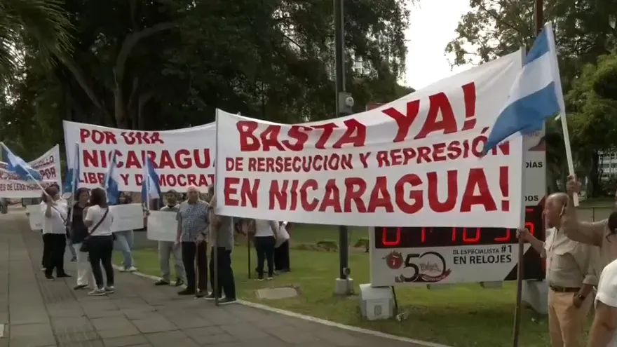 Nicaragüenses realizan vigilia en Panamá