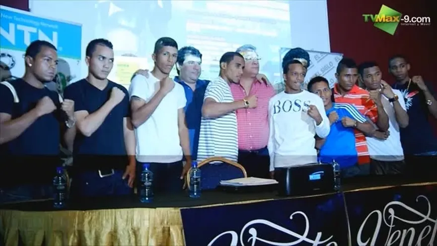 Conferencia de boxeo de cartilla "Hechao pa lante II"