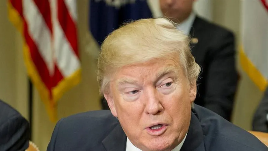 La Reserva Federal (Fed) inició hoy su primera reunión del año sobre política monetaria, en la que analizará el ritmo de alza de tipos de interés, y la primera desde la toma de posesión del presidente estadounidense Donald Trump.