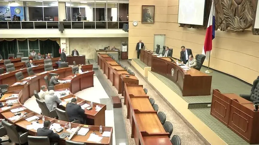 Asamblea cierras filas