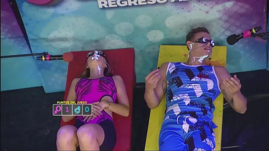 El equipo de las mujeres se llevó la victoria adivinando en la Lluvia de Comida