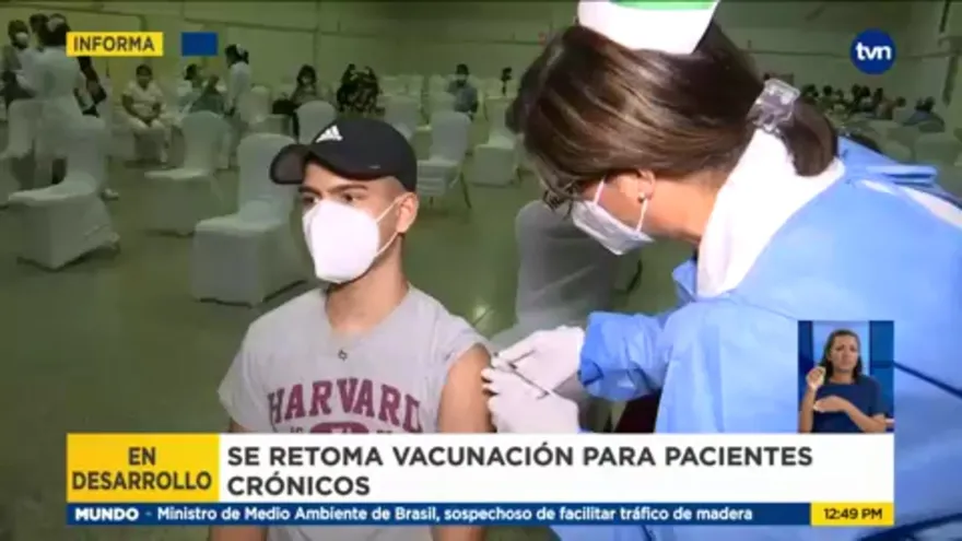 Unos 12 mil pacientes con enfermedades crónicas ya han sido inmunizados según viceministra de salud
