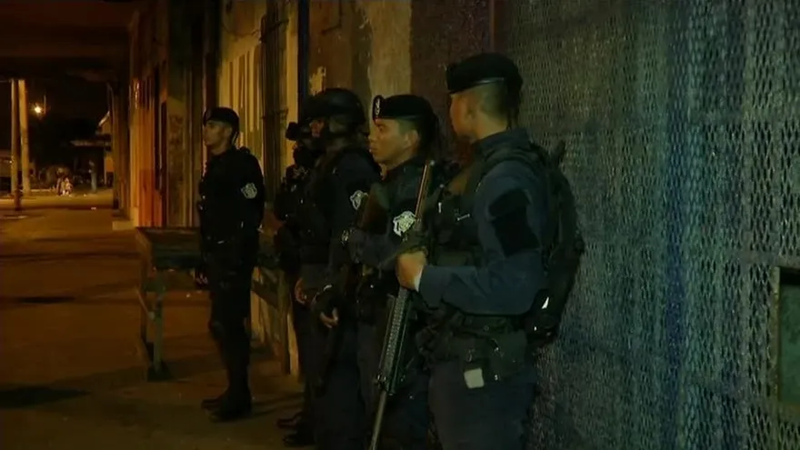 Autoridades investigan balacera en Colón