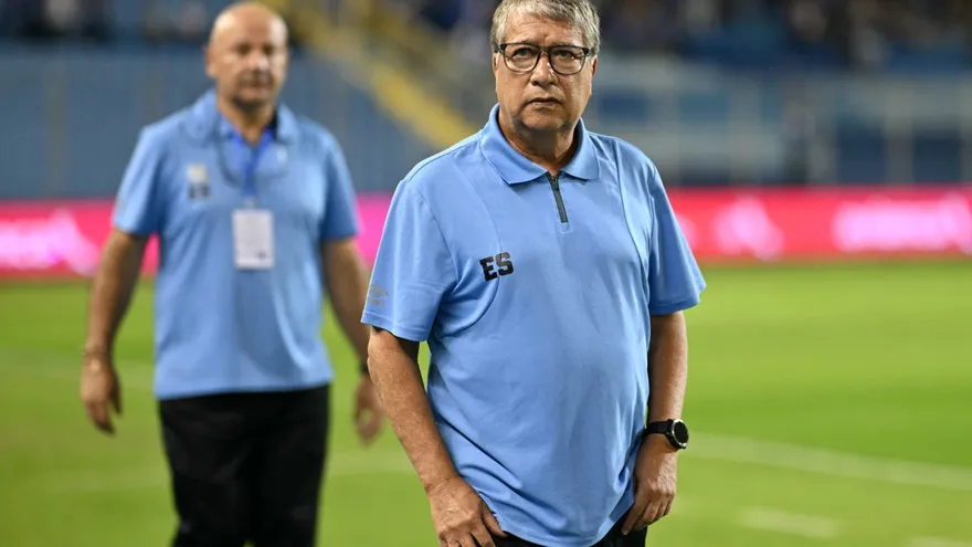 Hernán Darío Gómez entrenador de El Salvador