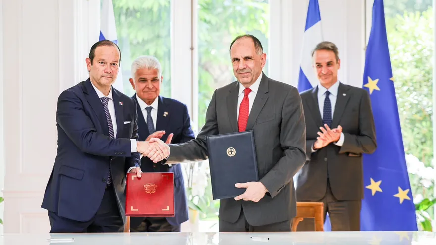 Panama and Greece strengthen ties with tourism and political consultation agreements