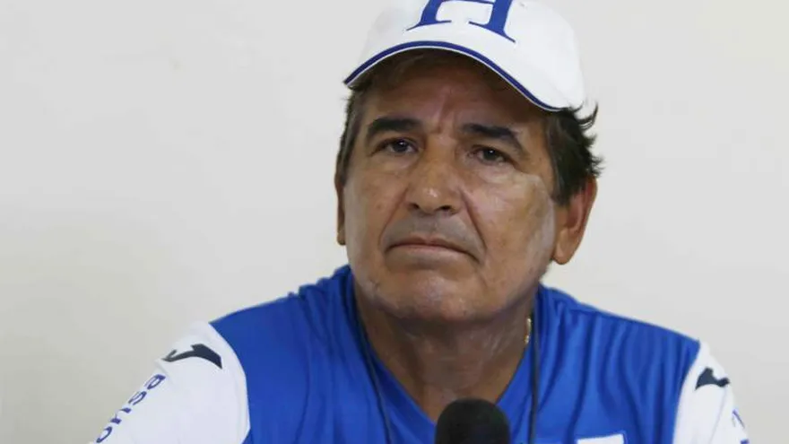 Jorge Luis Pinto, entrenador de Honduras. (Foto: Diez)