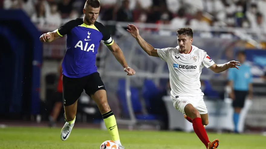Acción del partido entre el Sevilla y el Tottenham