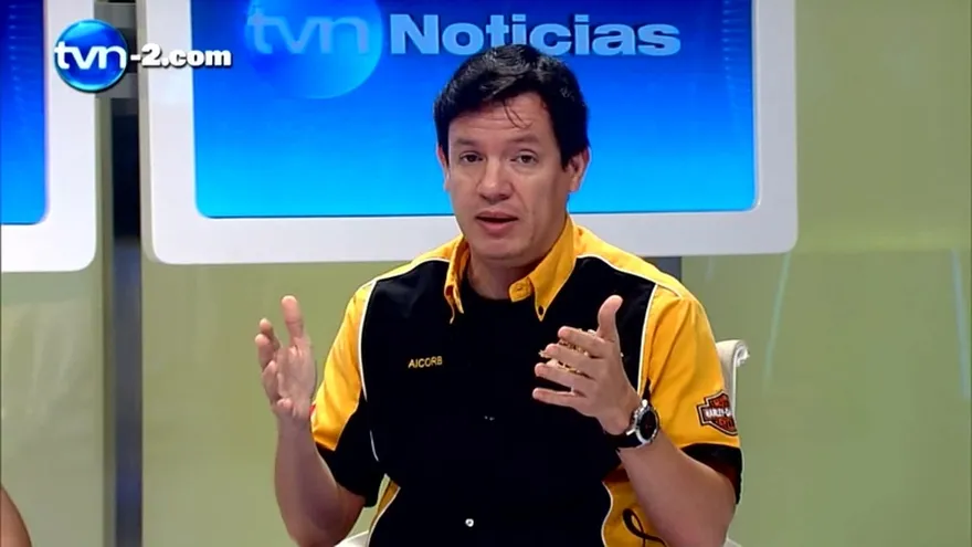 Ernesto Cerrud y Ariel Corbetti, miembros de Clubes Organizados de Motociclismo