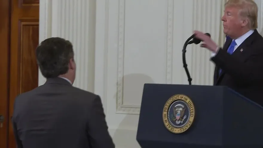 Juez decidirá sobre pase de Casa Blanca a periodista de CNN