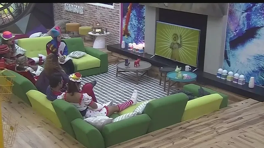 Como payasos se disfrutaron la Vida Soberana