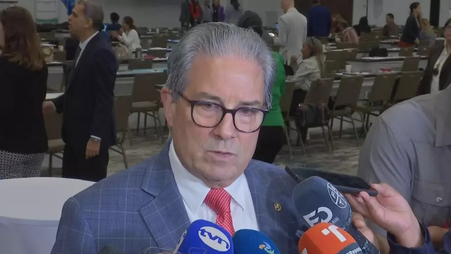 Ministro de Salud, Fernando Boyd Galindo denuncia afectaciones en la salud por cierre en la provincia de Bocas del Toro.
