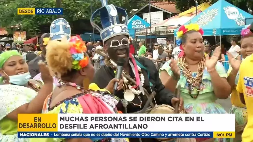 Desfile por el mes de la Etnia Negra en Panamá