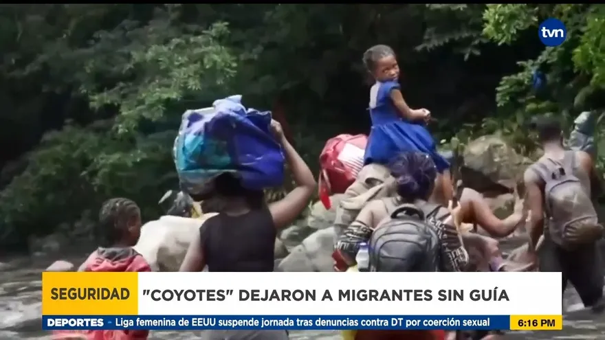 Migrantes abandonados por ‘coyotes’ en Darién