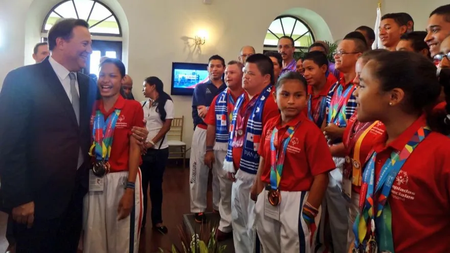 Recibimiento de Campeones en el Palacio de las Garzas