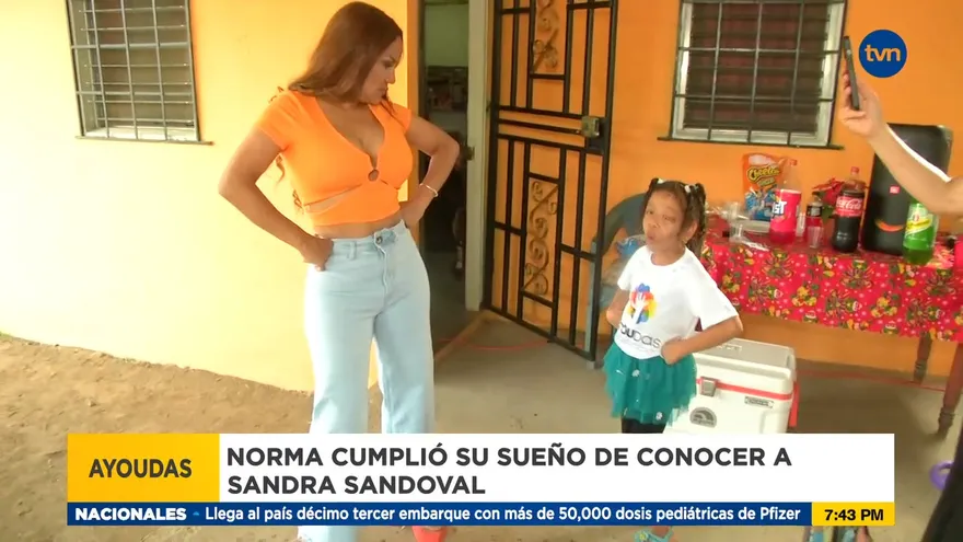 Sandra Sandoval visitó a la pequeña Norma y le regaló un momento mágico.