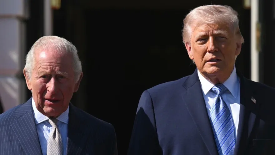 Rey Carlos III junto al presidente de Estados Unidos, Donald Trump