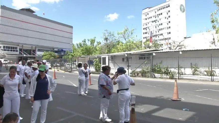 Pacientes afectados por paro de técnicos
