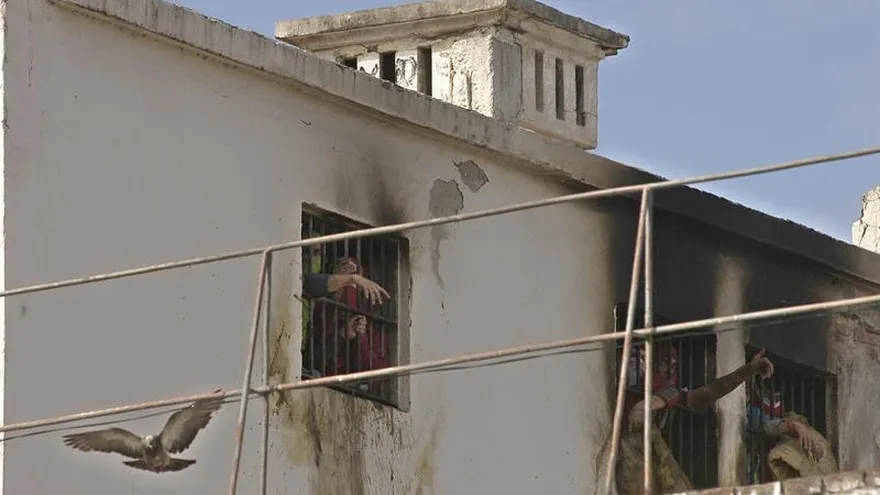 En su informe, difundido hoy, el CPJ culpa al presidente de EE.UU., Donald Trump, porque, con su "insistencia en etiquetar a los medios críticos como 'fake news'" (noticias falsas), da alas a los gobiernos que persiguen a los periodistas más combativos.