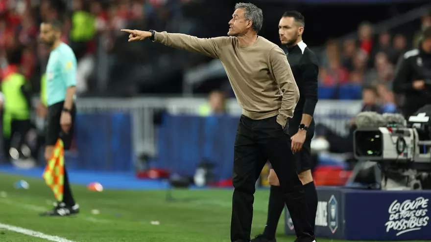 Luis Enrique entrenador del PSG