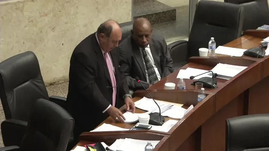 Diputado Afú arremete contra magistrado Valdés Escoffery