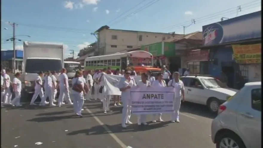 Asistentes y técnicos de diversos sectores de la salud apoyaron la medida