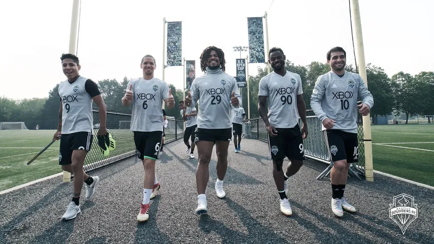 Edgardo Carles se refirió a la actualidad de Román Torres con Seattle Sounders