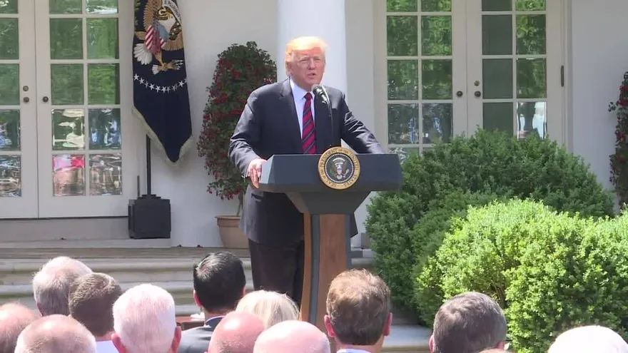 Trump anuncia reformas al sistema migratorio estadounidense