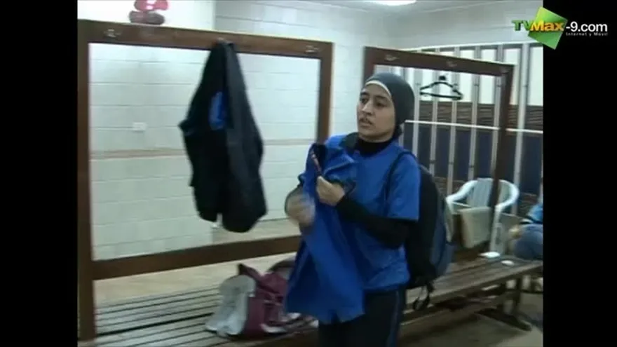 Velo y turbante, autorizados en el f