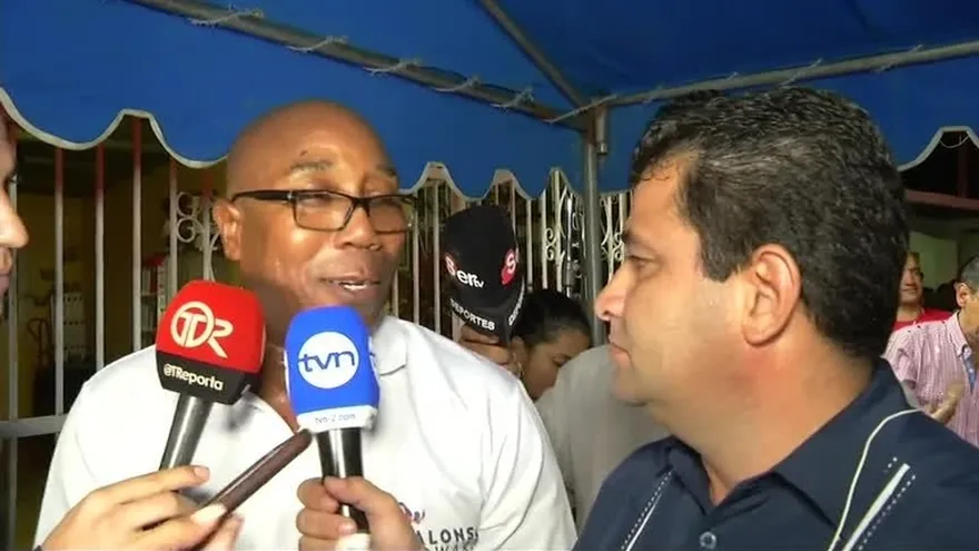 Reacciones tras la carrera de Alonso Edward en la final de los 200 mts