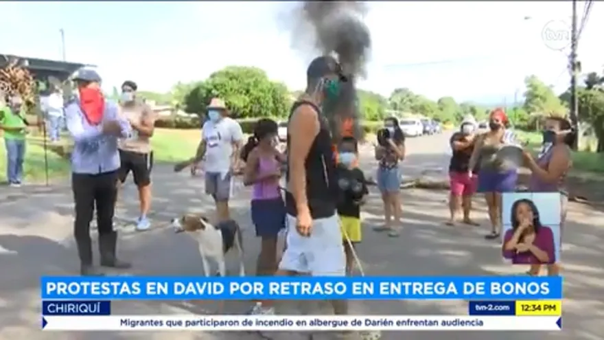 Protestan en Chiriquí por retraso de entrega de bonos