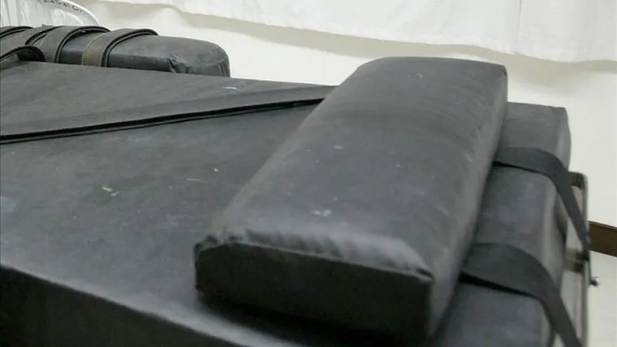 La pena de muerte fue abolida en Connecticut hace tres años tras la aprobación de una ley estatal que prohibió desde entonces volver a condenar a la pena capital, pero que permitía la ejecución de las once personas que ya estaban en el corredor de la muerte.