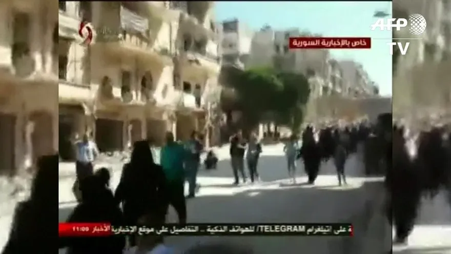 Decenas de familias salieron del sector rebelde de Alepo