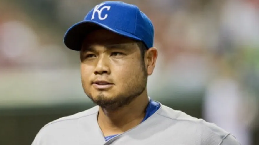 Chen salió de relevo en triunfo de los Reales