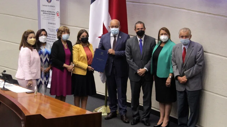 Panamá contará con el primer Instituto de Educación permanente para el Educador