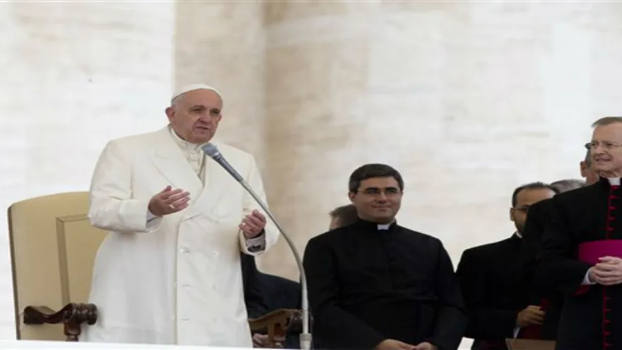 Una pareja habla al papa sobre el amor sexual