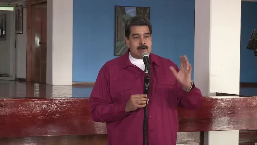Maduro se dice dispuesto a ceder para restablecer relaciones con Panamá